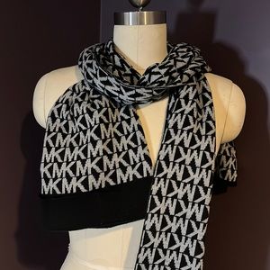 Michael Kors scarf and hat set